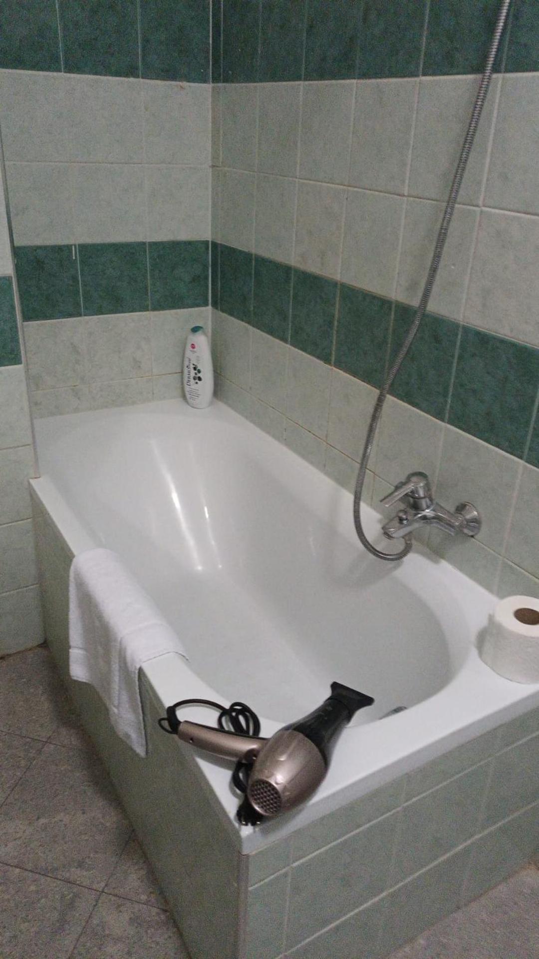 Casa N 2 Con Parcheggio Privato E Colonnina Ricarica Apartamento Livorno Exterior foto